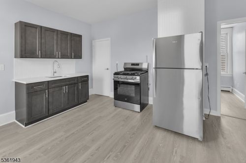 apt-6-215 Delaware St, Elizabethport, NJ, 07206-1556 | Card Image