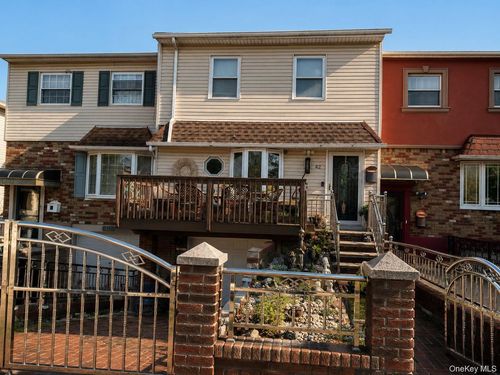 42 Birch Rd, Staten Island, NY, 10303-1719 | Card Image