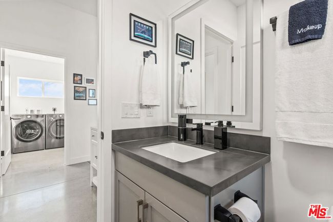 6655 Cascade Rd, House other with 3 bedrooms, 2 bathrooms and 8 parking in Joshua Tree CA | Image 24