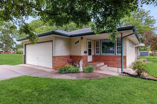 2913 Stinson Blvd, Saint Anthony, MN, 55418-2319 | Card Image