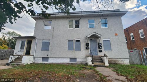 1052 Ross Ave, Saint Paul, MN, 55106-3964 | Card Image