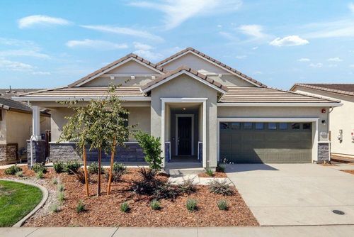 10327 Evangaline Way, Elk Grove, CA, 95757-5045 | Card Image