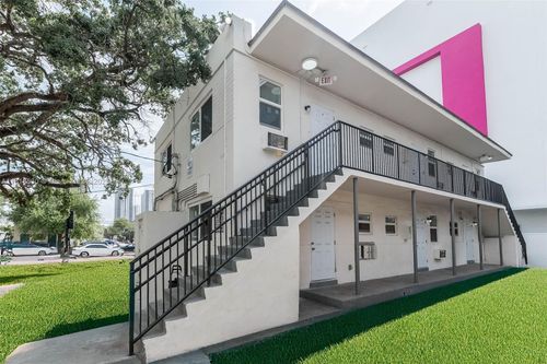 212 Nw 15th St, Miami, FL, 33136-1845 | Card Image
