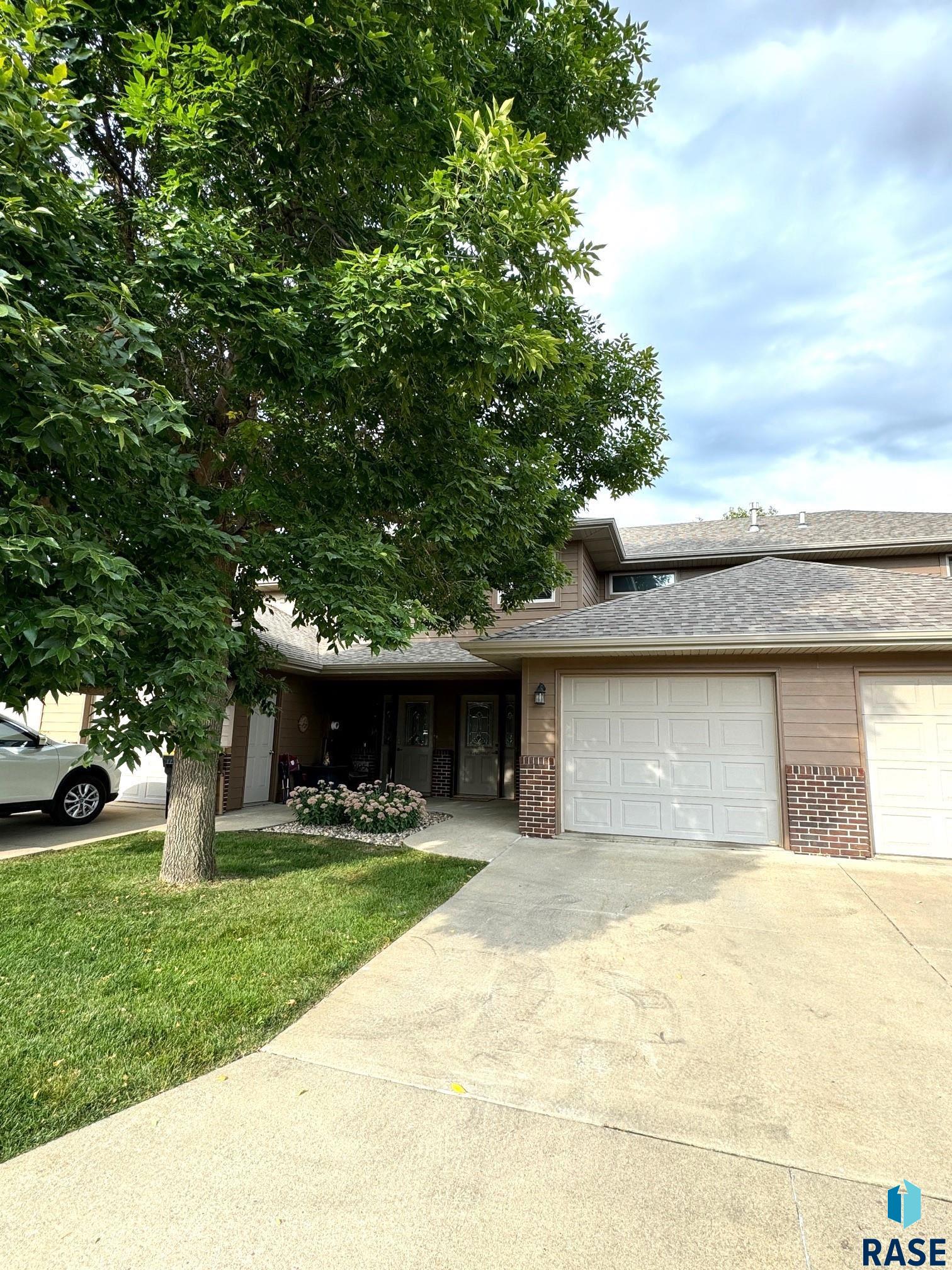 Joseph Pl, Sioux Falls, SD 57106