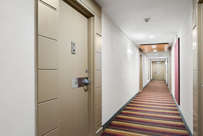 APT-220 - 99 Pond Ave, Condo with 2 bedrooms, 2 bathrooms and null parking in Brookline MA | Image 15
