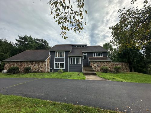 4400 Twin Oaks Dr, Murrysville, PA, 15668-9447 | Card Image