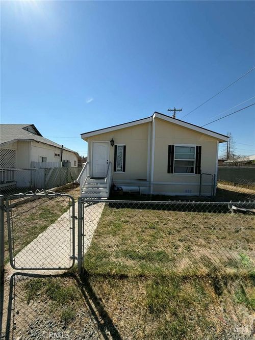 473 Cedar St, Taft, CA, 93268-1741 | Card Image
