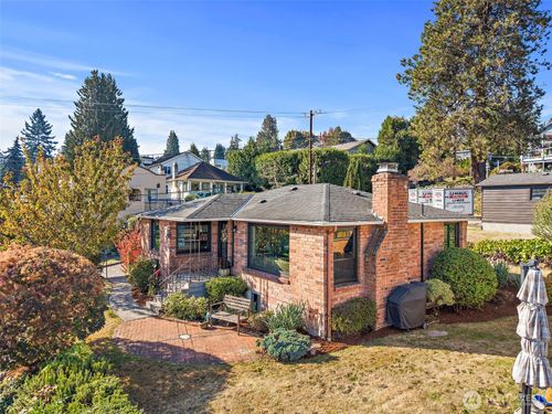 10127 Waters Avenue S, Seattle, WA, 98178 | Card Image