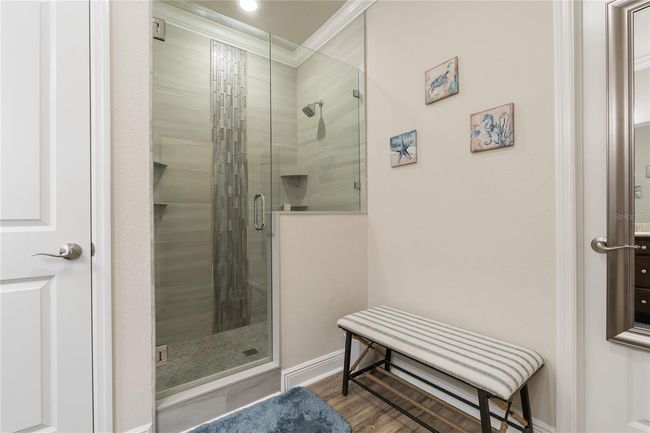 DUAL VANITY IN THE PRIMARY SUITE | Image 30