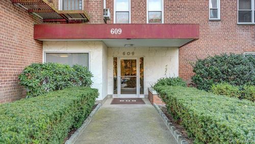 apt-3m-609 Palmer Rd, Yonkers, NY, 10701-5149 | Card Image