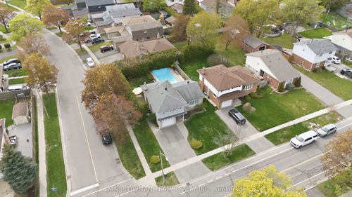 986 Central Park Blvd N, Oshawa, ON, L1G7A6 | Card Image