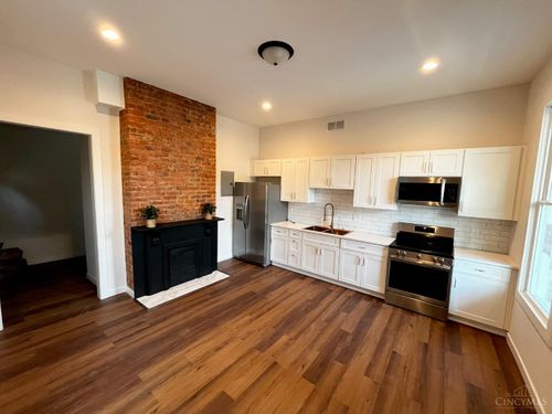 2315 Kenton St, Cincinnati, OH, 45206-2470 | Card Image
