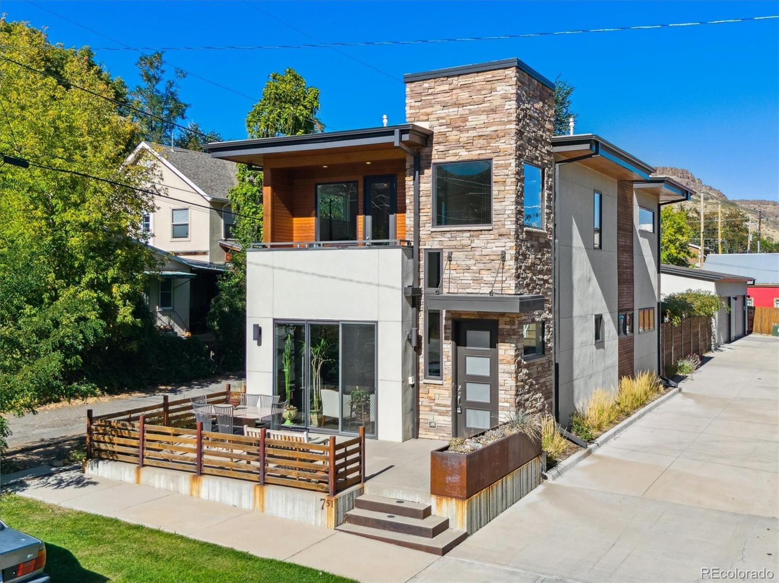 Cheyenne St, Golden, CO 80401