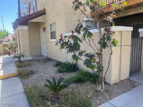155-2801 N Rainbow Blvd, Las Vegas, NV, 89108-4579 | Card Image