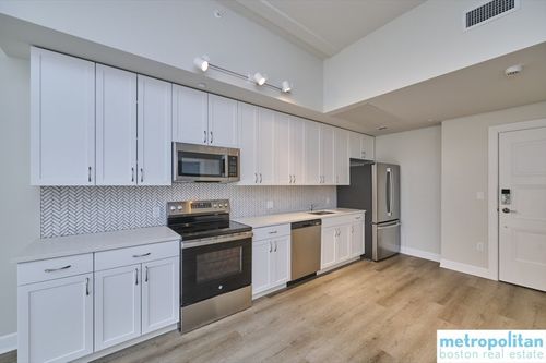 apt-111-133 Salem St, Revere, MA, 02151-1483 | Card Image
