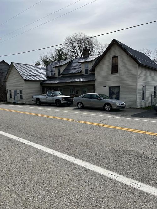 2086 State Route 131, Hillsboro, OH, 45133-7560 | Card Image