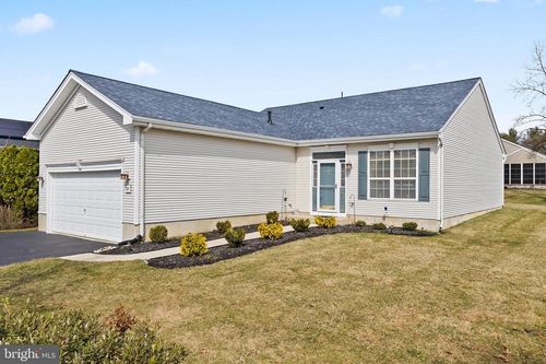 89 Chamber Ln, Columbus, NJ, 08022-2374 | Card Image