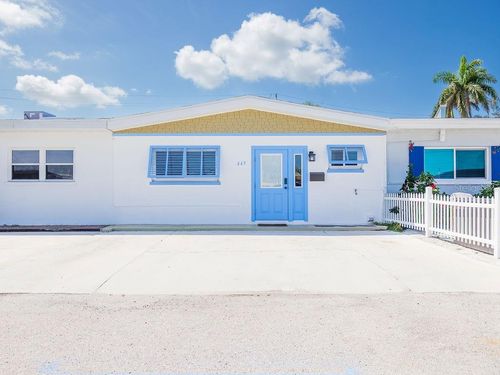 449 63rd St, HOLMES BEACH, FL, 34217-1535 | Card Image