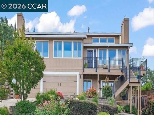 5530 Merritt Dr, Concord, CA, 94521-4708 | Card Image
