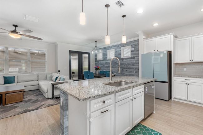 14215 Lakeview Park Rd, House other with 4 bedrooms, 3 bathrooms and null parking in WINTER GARDEN FL | Image 12