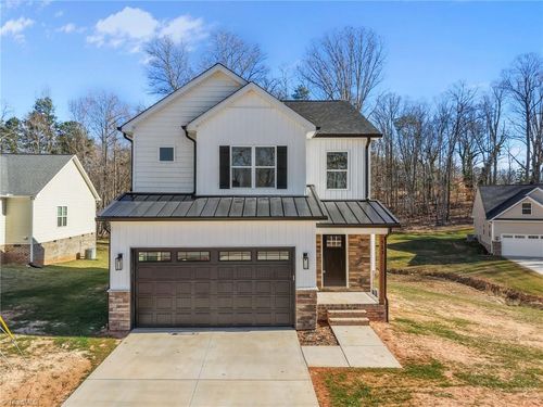 513 Woods Dr, Randleman, NC, 27317-6000 | Card Image