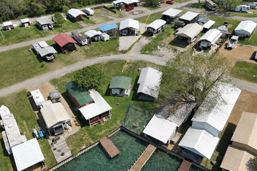 15 Pelican Isle Dr., Corsicana, TX, 75109 | Card Image