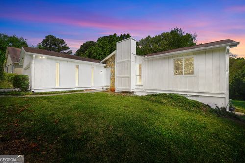 1937 Young Rd, Lithonia, GA, 30058-5551 | Card Image