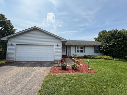 8646 Yellowstone Dr, BYRON, IL, 61010-9231 | Card Image