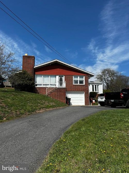 334 Allegany St, FROSTBURG, MD, 21532-1428 | Card Image