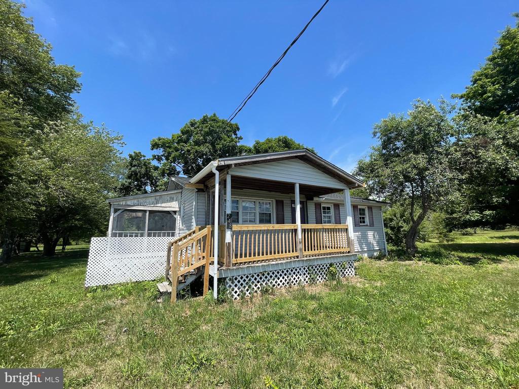 Nabb Ave, Millville, NJ 08332