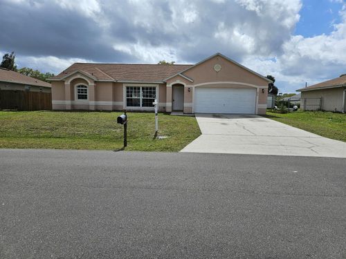 570 Ontario St Nw, PALM BAY, FL, 32907-1721 | Card Image