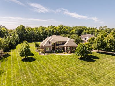 4079 Wild Wood Court, House other with 6 bedrooms, 6 bathrooms and null parking in Zionsville IN | Image 2