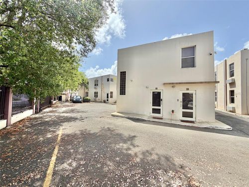 2318 Calle Cacique, San Juan, PR, 00913 | Card Image