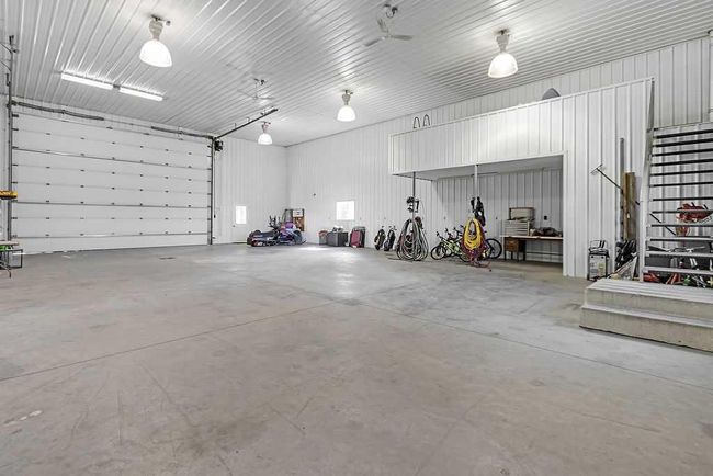 28511 Township Road 332, Home with 5 bedrooms, 3 bathrooms and 20 parking in Rural Mountain View County AB | Image 42