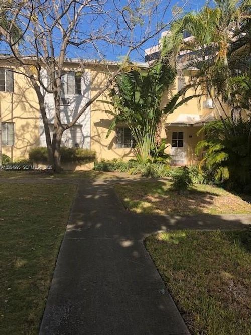 3-1010 E Ponce De Leon Blvd, Coral Gables, FL, 33134-3330 | Card Image