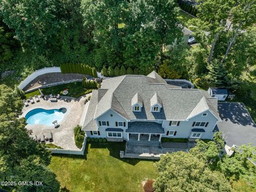 7 Curt Ter, Greenwich, CT, 06831-3611 | Card Image