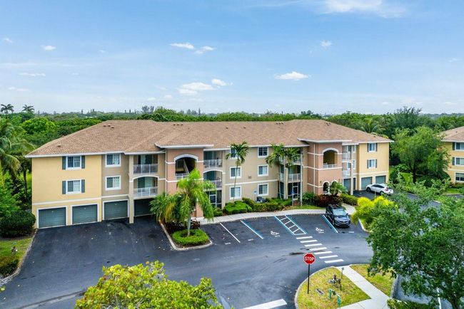 APT-208 - 6492 Emerald Dunes Dr, Condo with 3 bedrooms, 2 bathrooms and null parking in West Palm Beach FL | Image 30