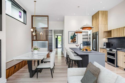 3D Willow Cres Sw, Calgary, AB, T3C3B8 | Card Image