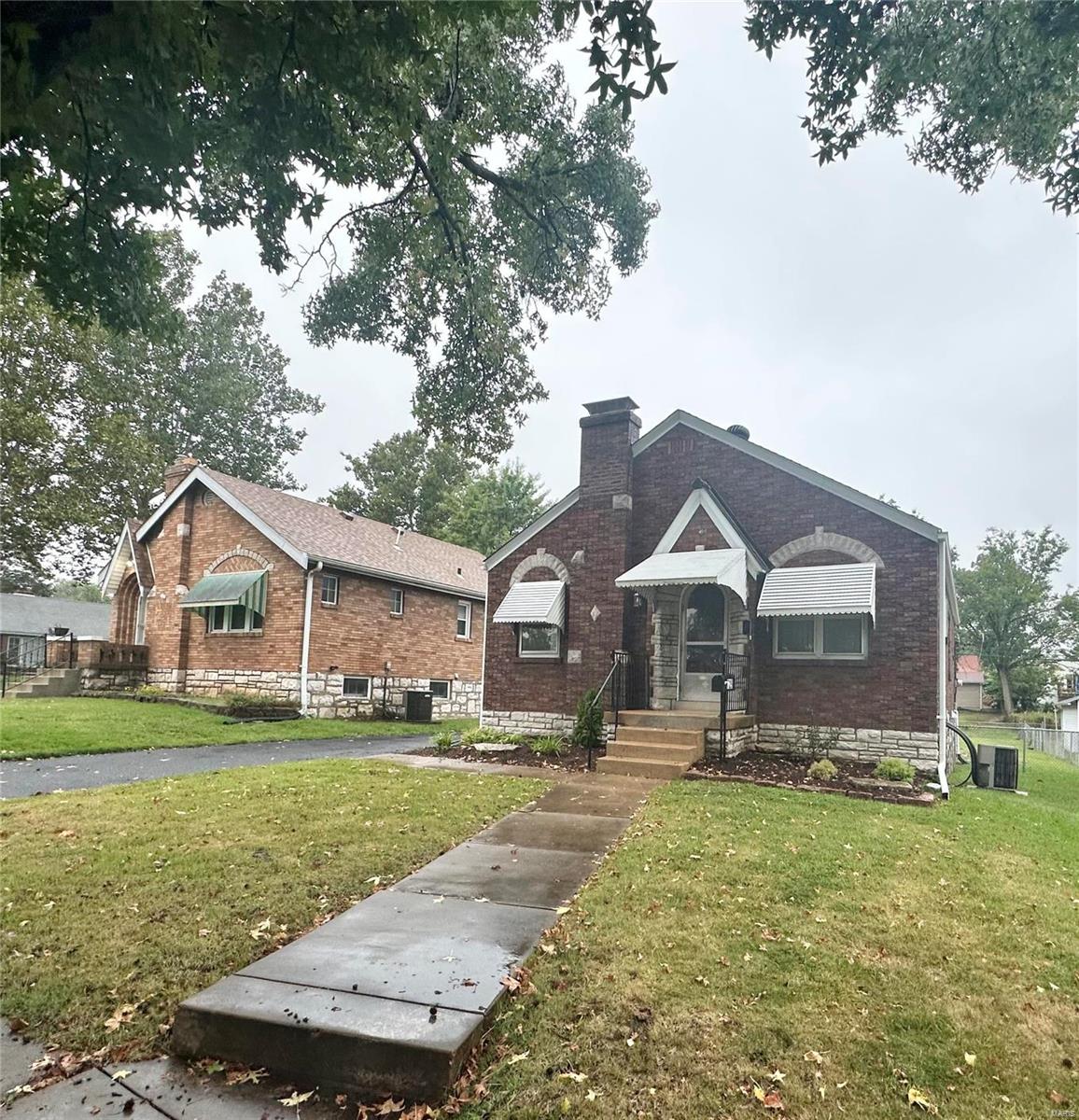 Reed Ave, Saint Louis, MO 63125