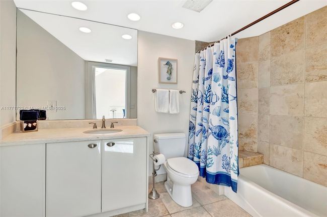 APT-1007 - 333 Las Olas Way, Condo with 2 bedrooms, 3 bathrooms and null parking in Fort Lauderdale FL | Image 35