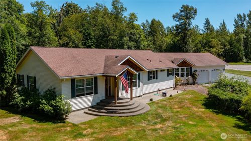 7203 Erna Ln, Sedro Woolley, WA, 98284-5046 | Card Image
