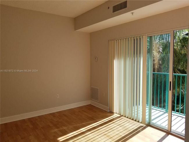 APT-538 - 6001 Sw 70 Th St, Condo with 1 bedrooms, 1 bathrooms and null parking in South Miami FL | Image 5