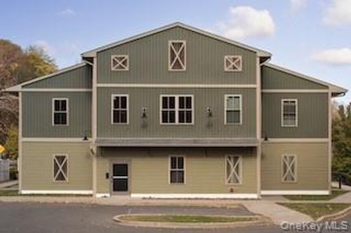 204-128 Vineyard Ave, Highland, NY, 12528-1735 | Card Image