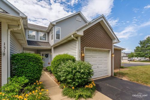 1517 Stoneridge Ct, Yorkville, IL, 60560-9317 | Card Image