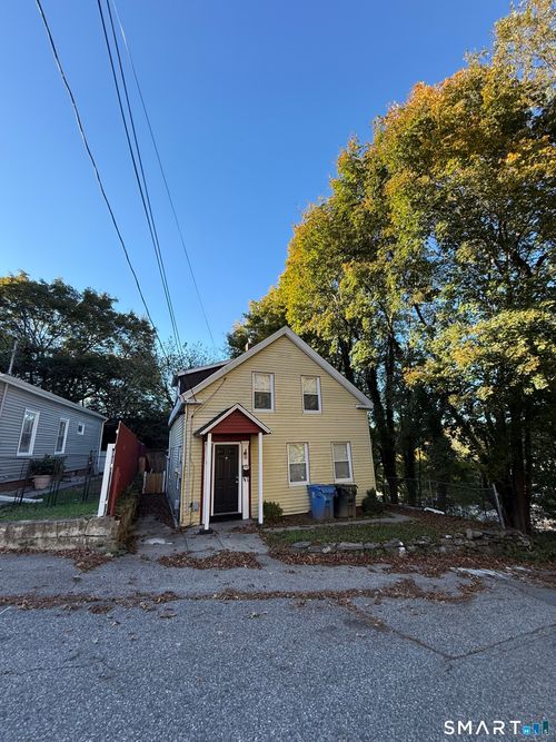 15 Ripley Pl, Norwich, CT, 06360-5924 | Card Image