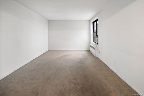 apt-6m-38 149th St, Flushing, NY, 11354-6304 | Card Image