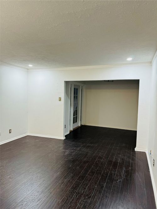 apt-139-4323 Brown St, Dallas, TX, 75219-2537 | Card Image