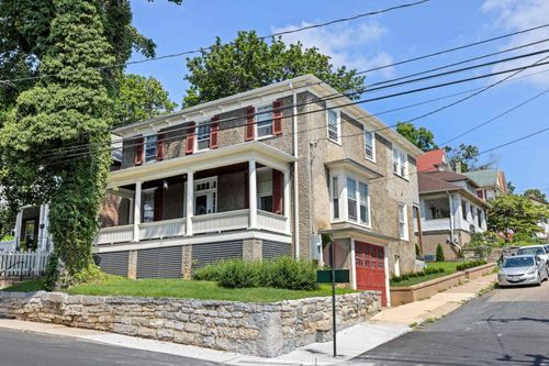 501 W Frederick St, STAUNTON, VA, 24401-3333 | Card Image