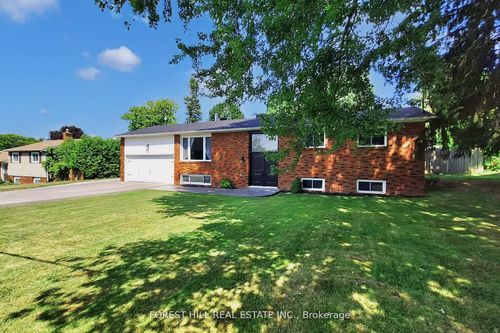 21 Lallien Dr, Bradford West Gwillimbury, ON, L0G1W0 | Card Image