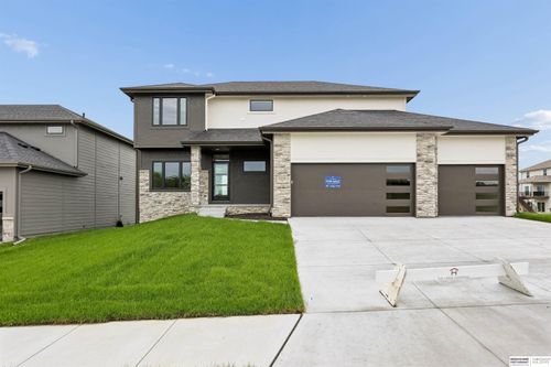 21313 Y St, Elkhorn, NE, 68022-5514 | Card Image